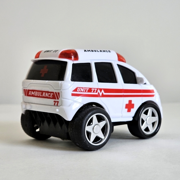 Lot of 4 Emergency Vehicle Toys 4" Police, Ambulance, Jet Fire Dept, Helicopter - Picture 10 of 13